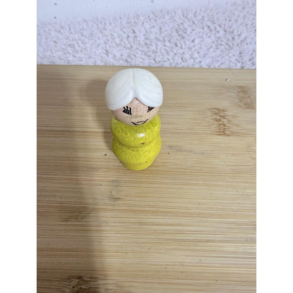 Fisher Price Wood Peg Person Figure White Hair Bun Yellow Body Vintage - Picture 6 of 6
